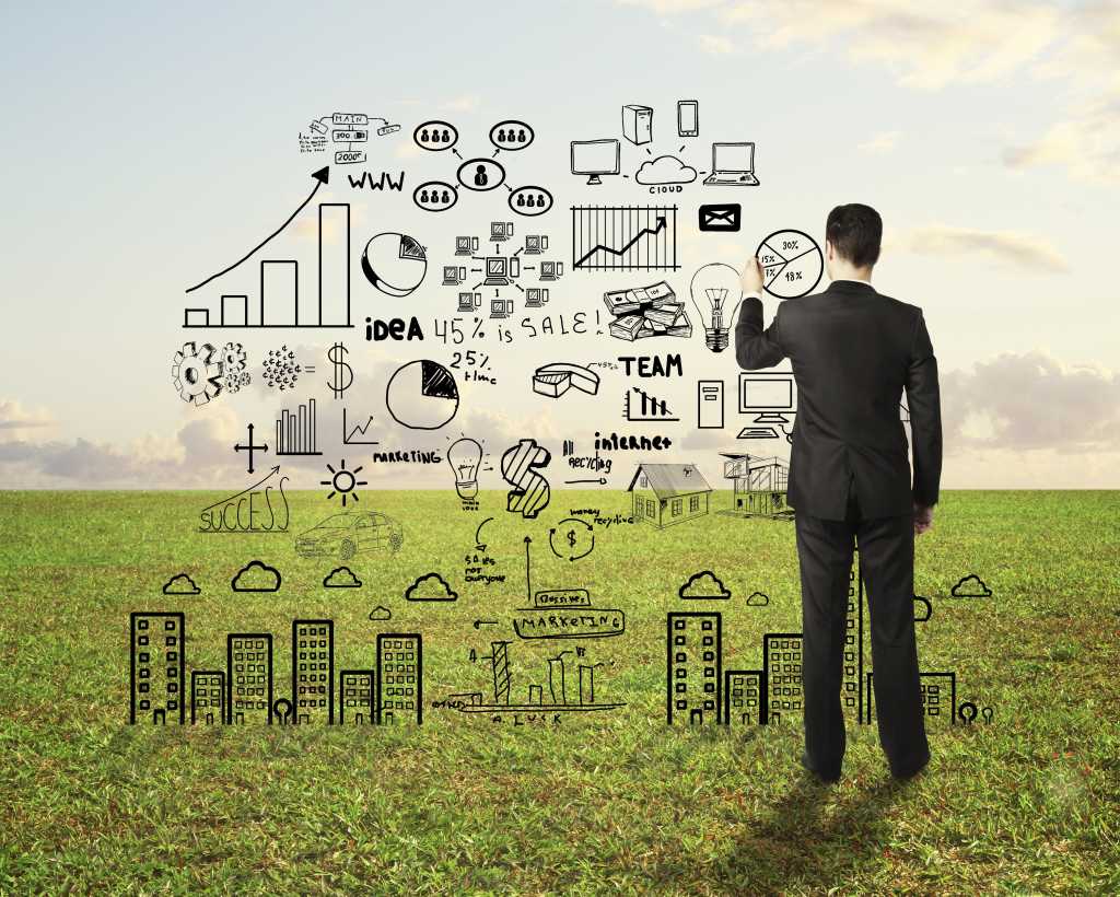 Man drawing business strategy    181422430