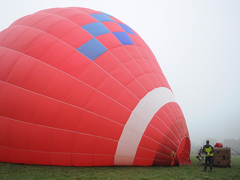 5 expanding hot air balloon