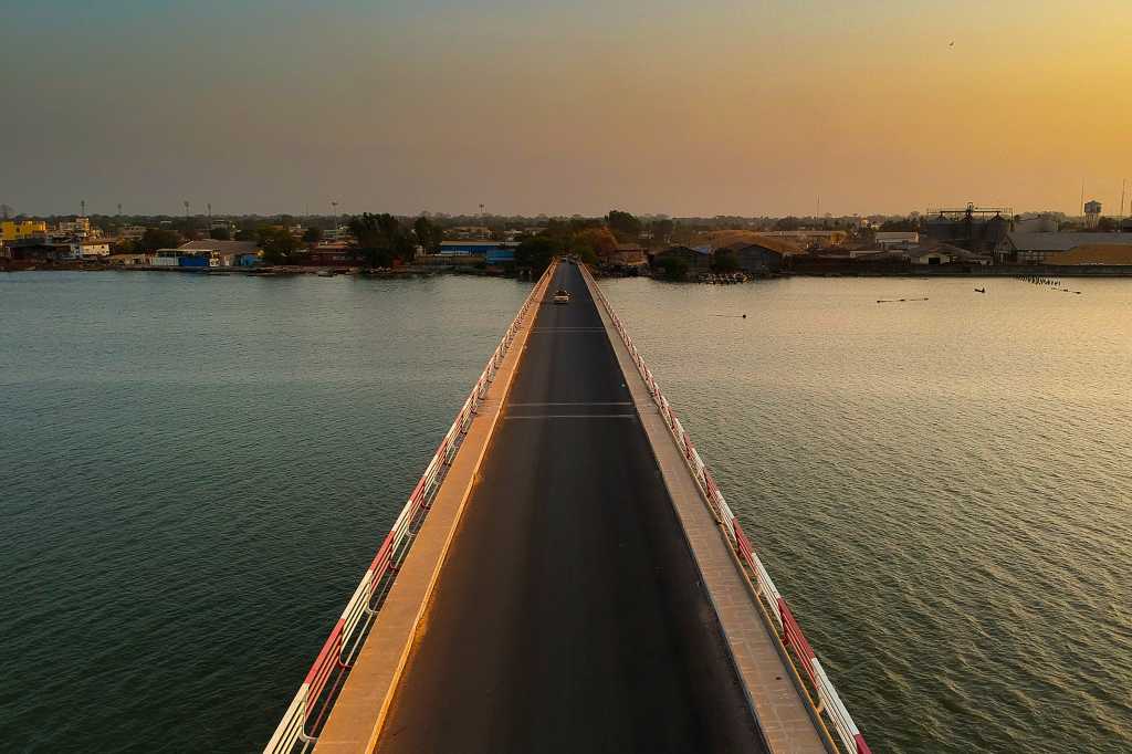 Africa  >  Senegal  >  Ziguinchor Bridge, Casamance River