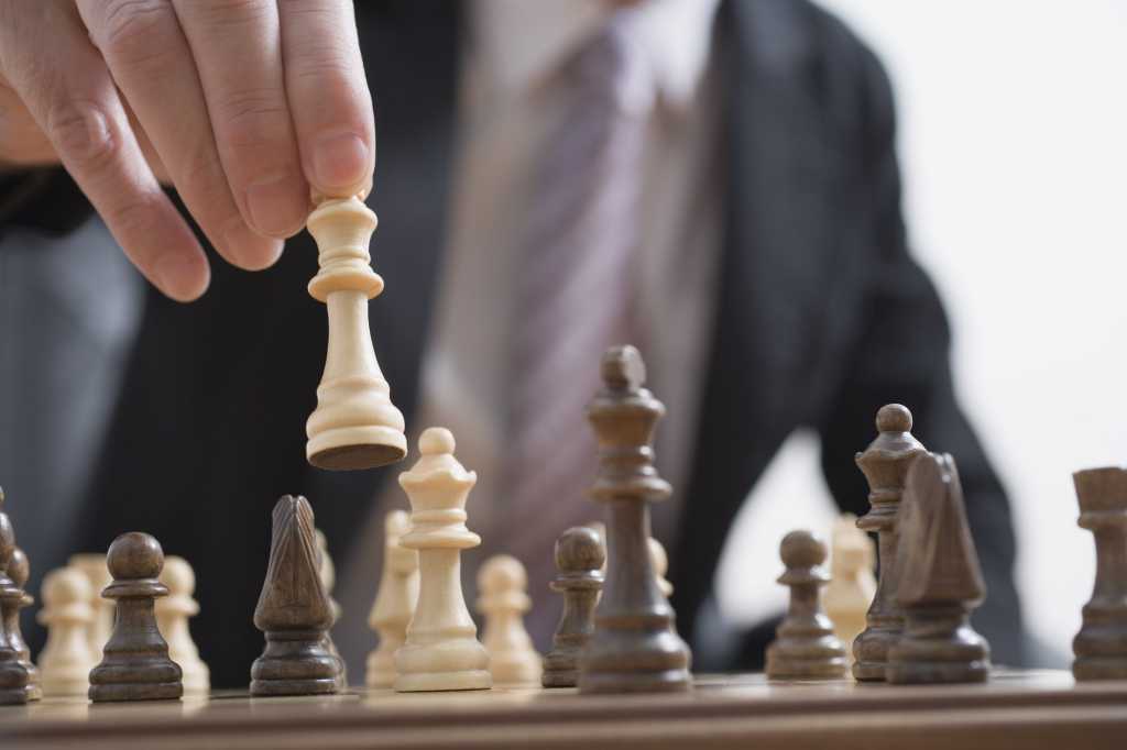compet strategy win chess advantage