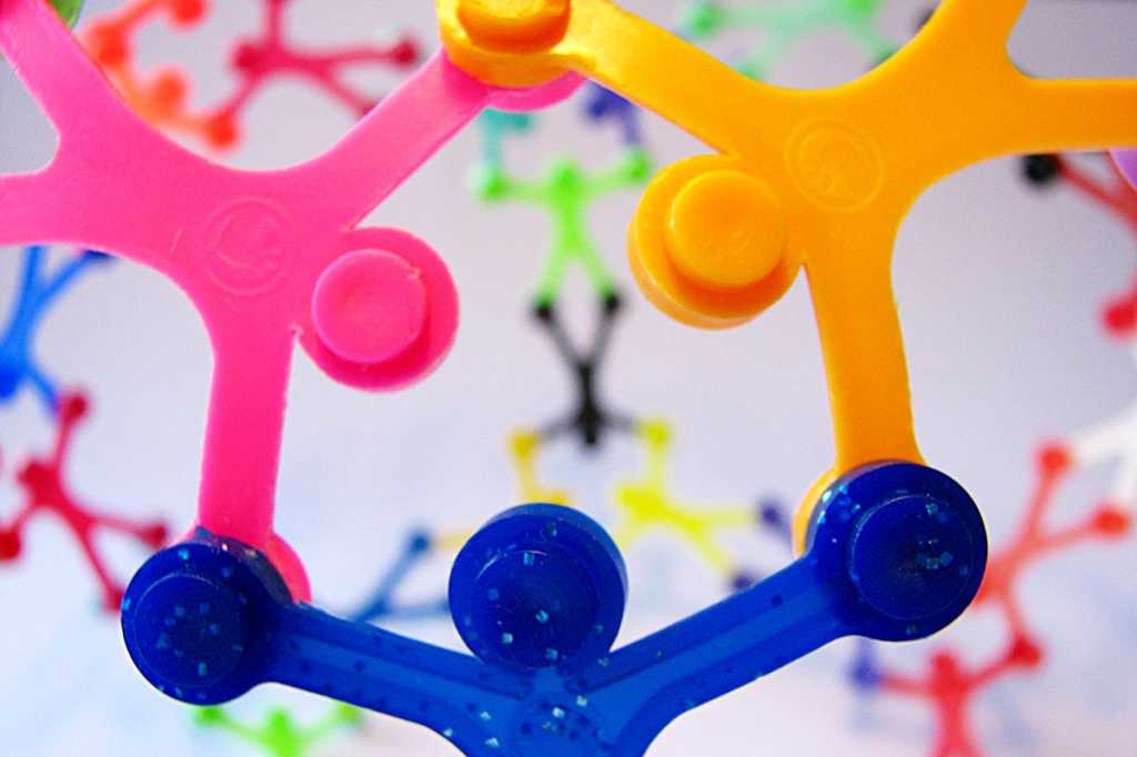 modular humanoid polyhedra / connections / structure / building / network