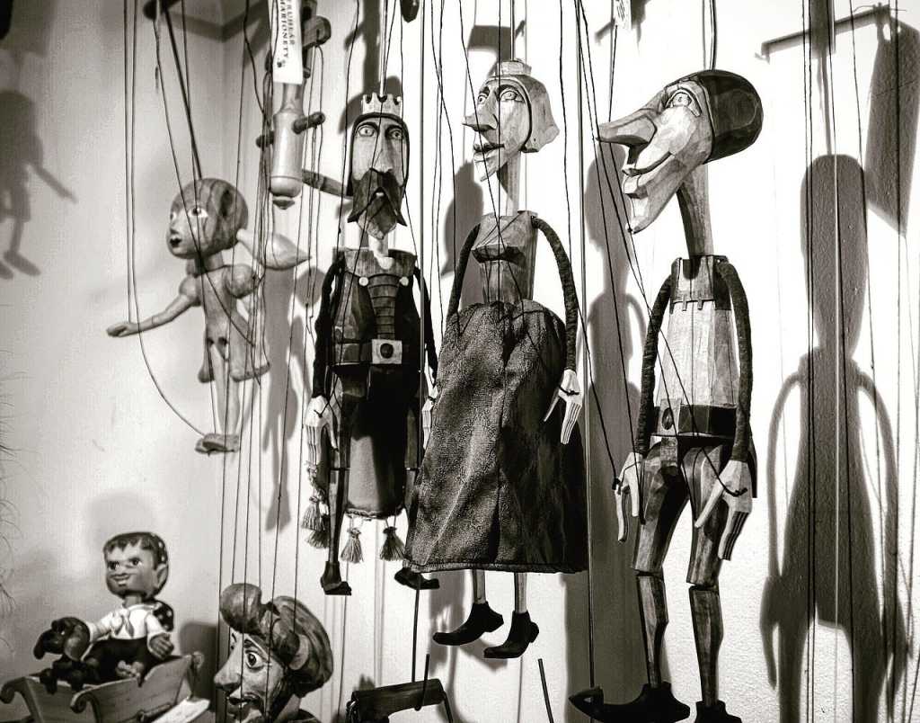 puppets