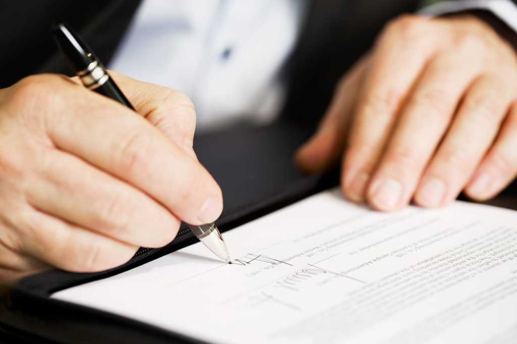 sign contract document legal