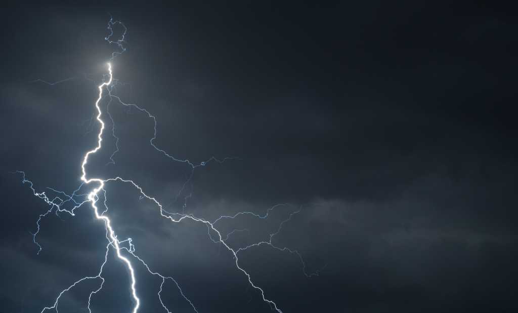 thinkstockphotos lightning